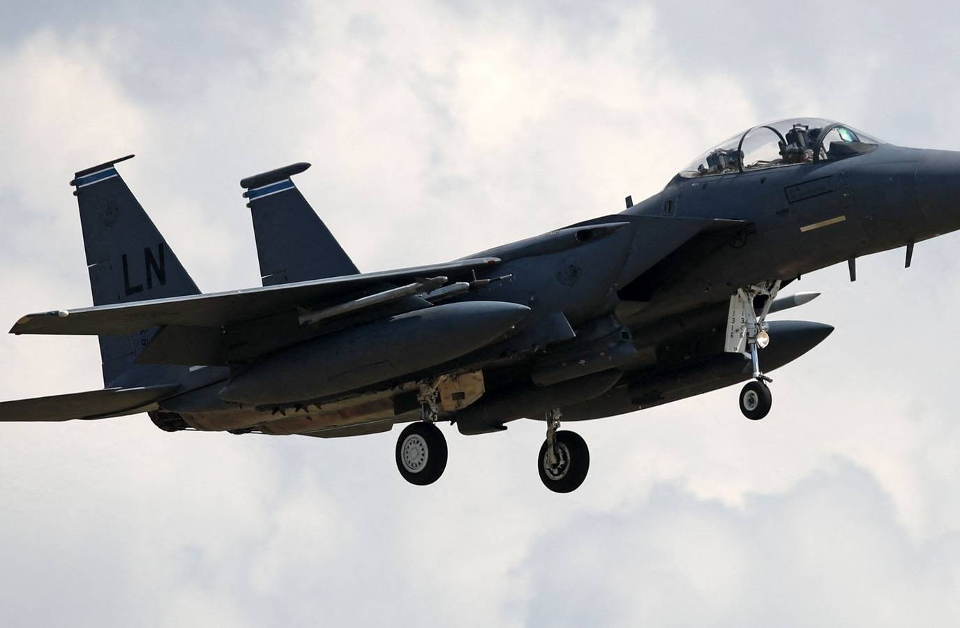 US Forces Pull Off Daring Daylight Rescue of Trapped Airmen in Iran