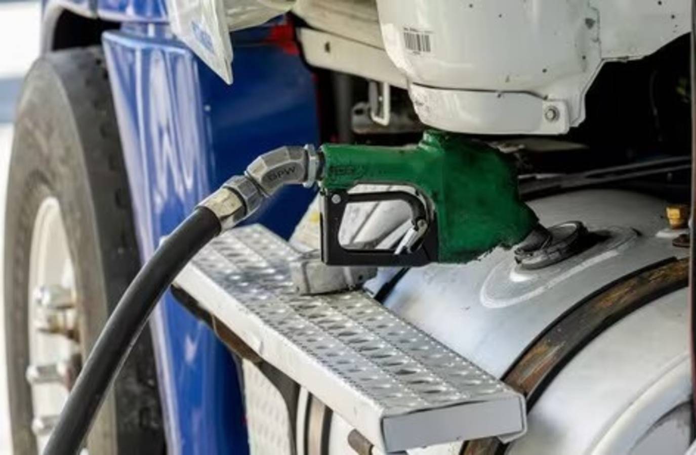 India Slaps Higher Duties on Diesel, Aviation Fuel Exports