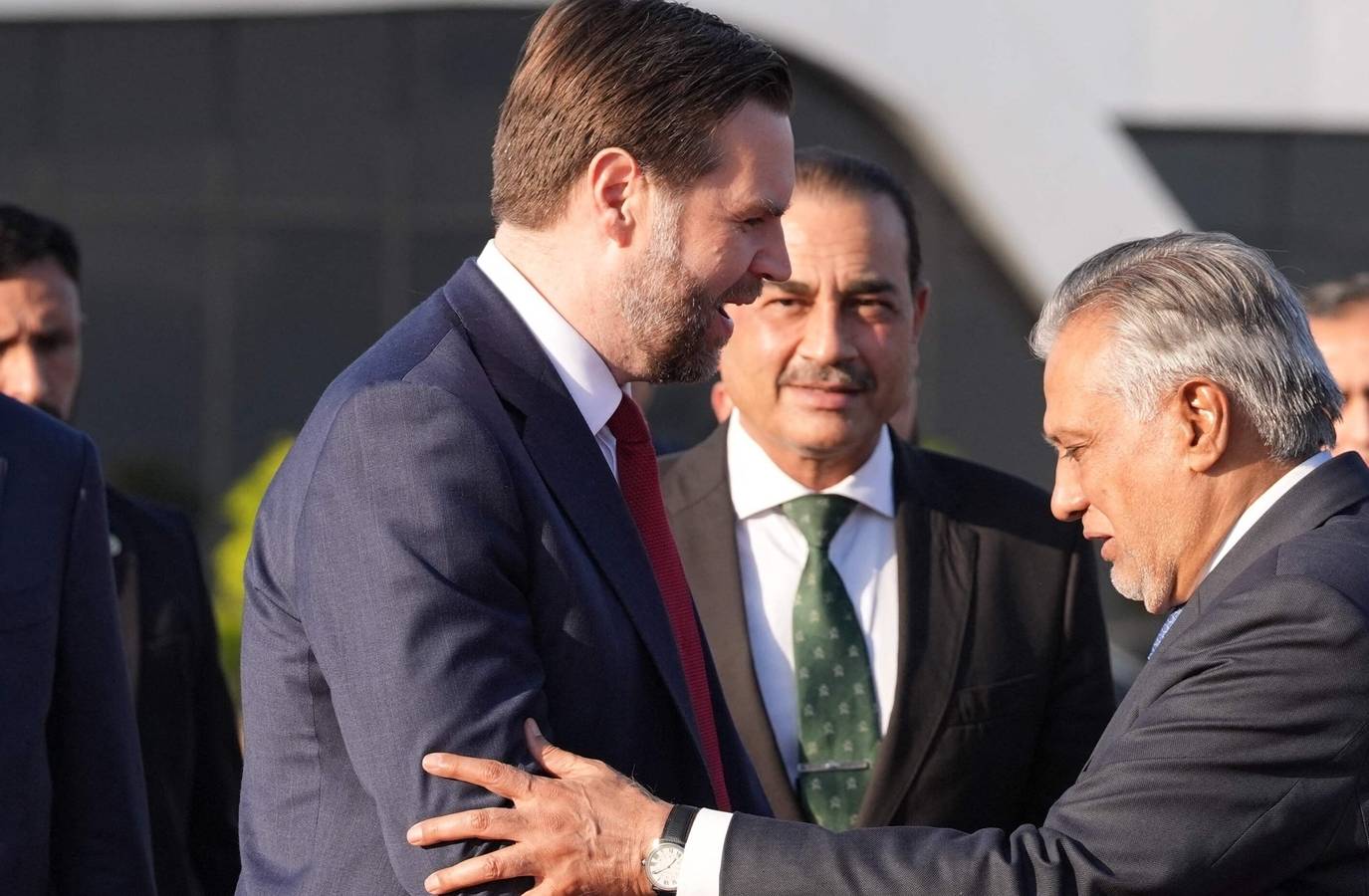 US-Iran Talks Stall in Islamabad, Pakistan Vows to Facilitate Dialogue