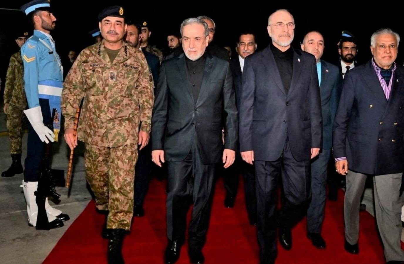 US-Iran Talks Collapse Over 'Unreasonable' Demands, Hormuz Strait Tensions