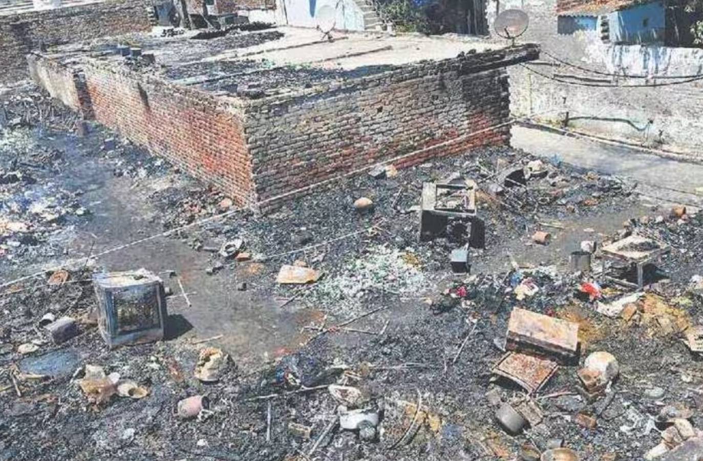 Locked Home Tragedy: Couple, 2-Year-Old Die in Delhi Blaze