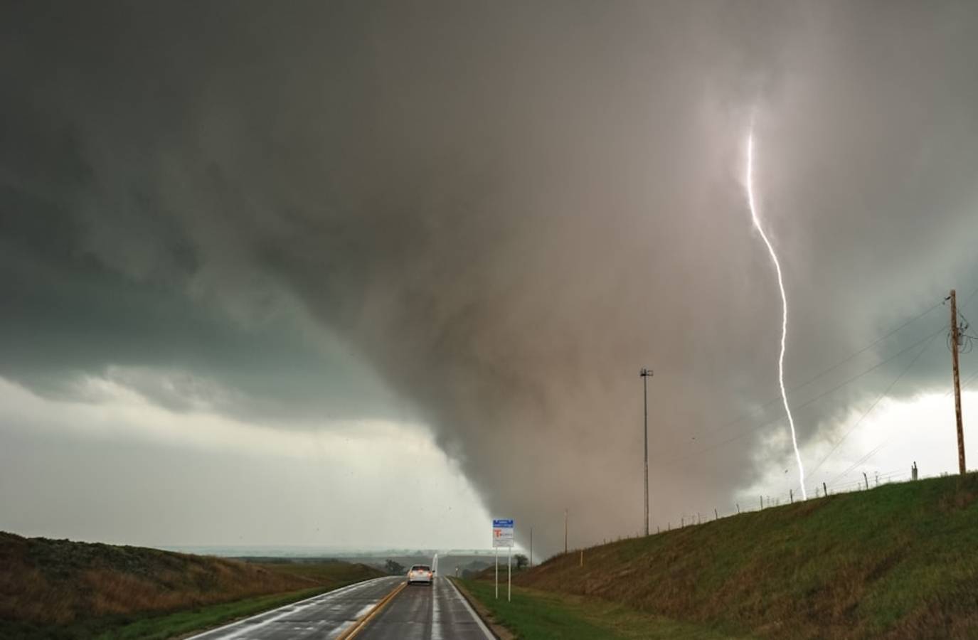 Ohio Tornado Warning Issued for Pemberville, Bradner, and Bowling Green