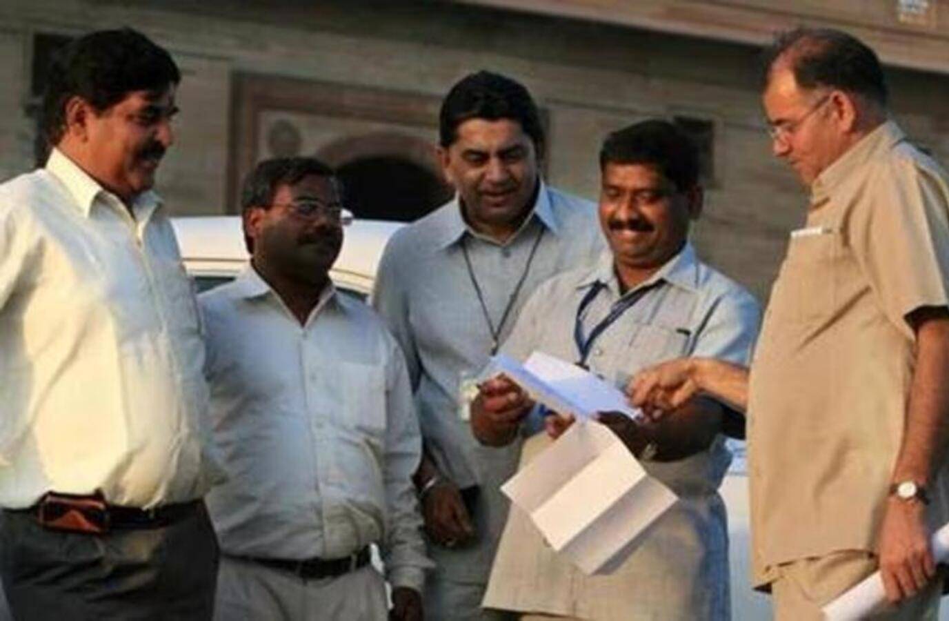 India's Government Staffers Get 2% DA Hike, Basic Pay Now 60%