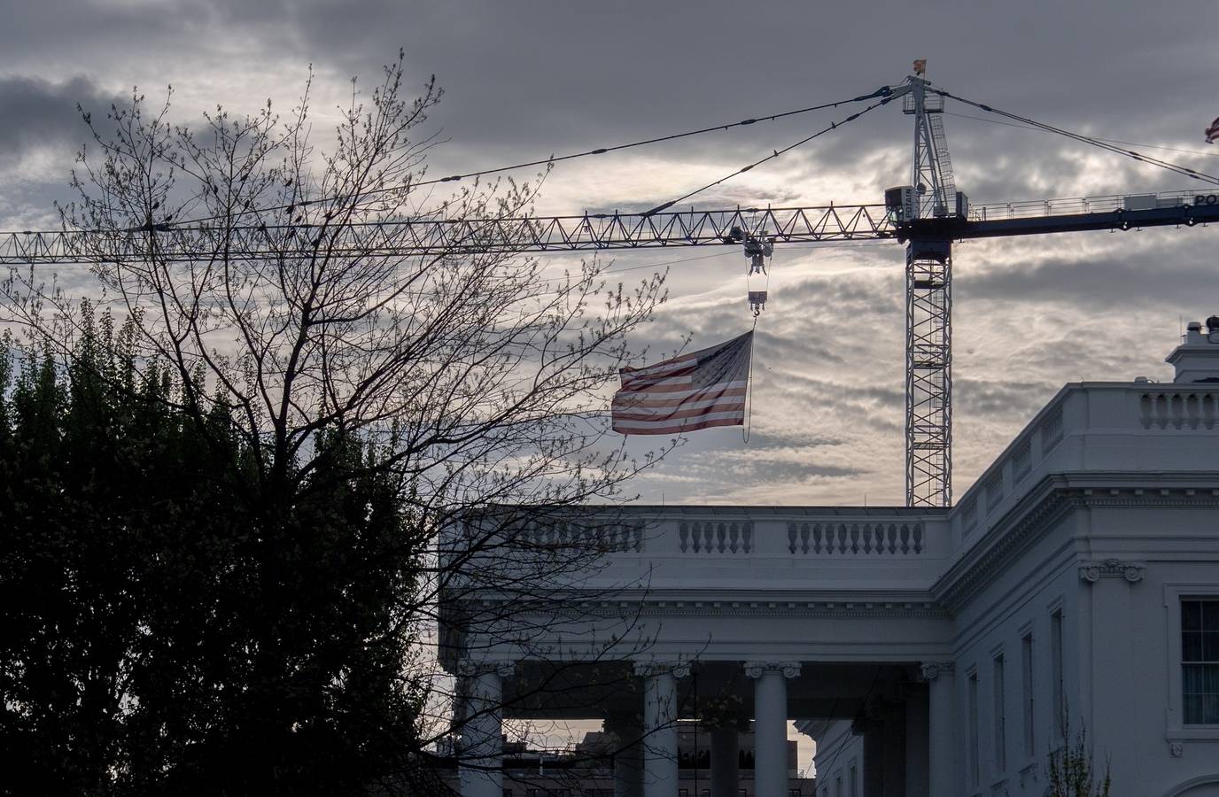 Trump's Secret Ballroom Plan Sparks Security Concerns
