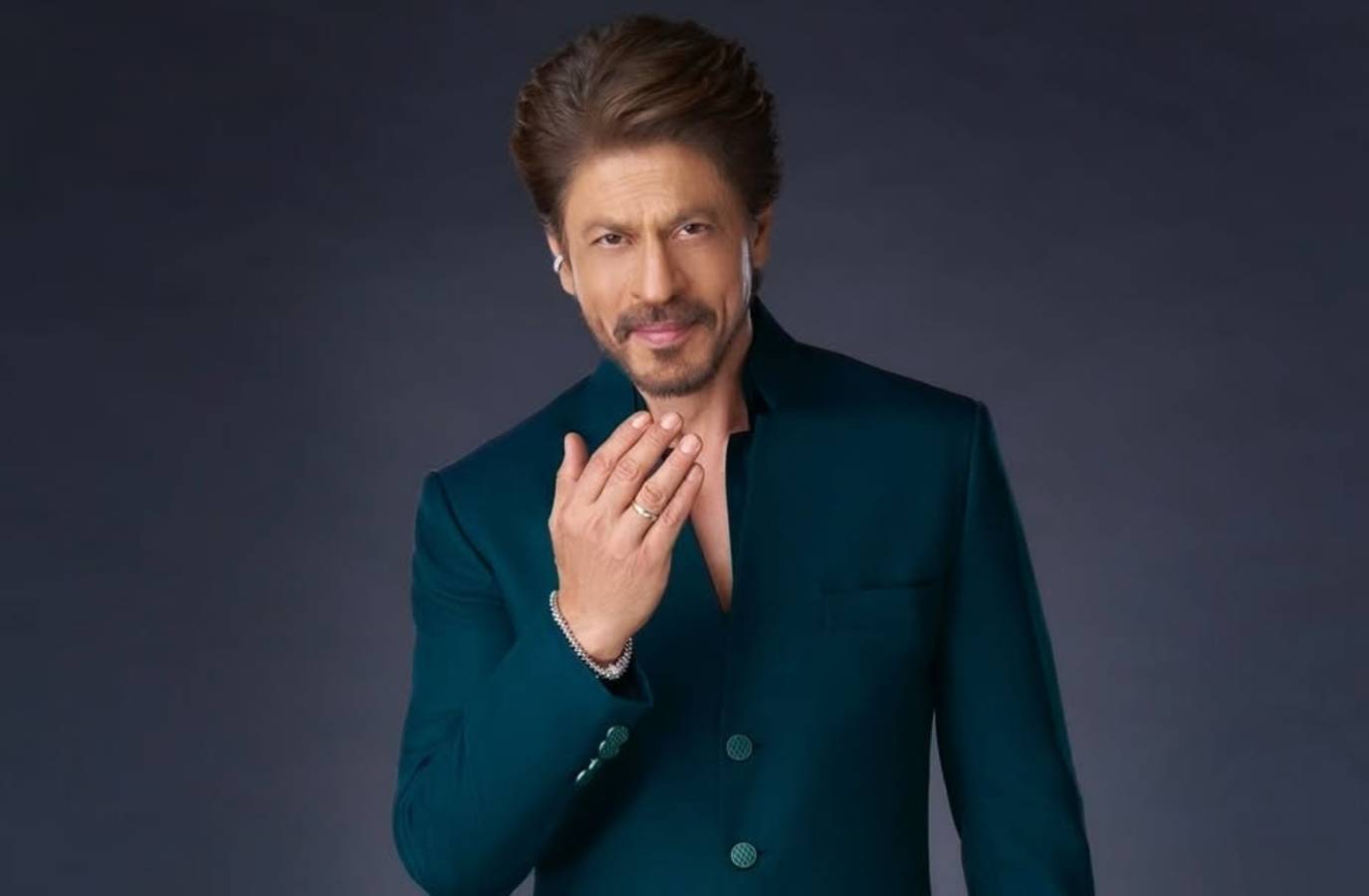 SRK's Landlord Reveals Star's Humble Nature