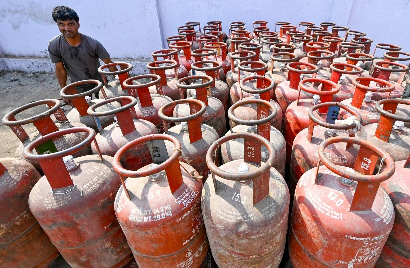India Can Cut LPG Imports by 20% with DME Blending: Report