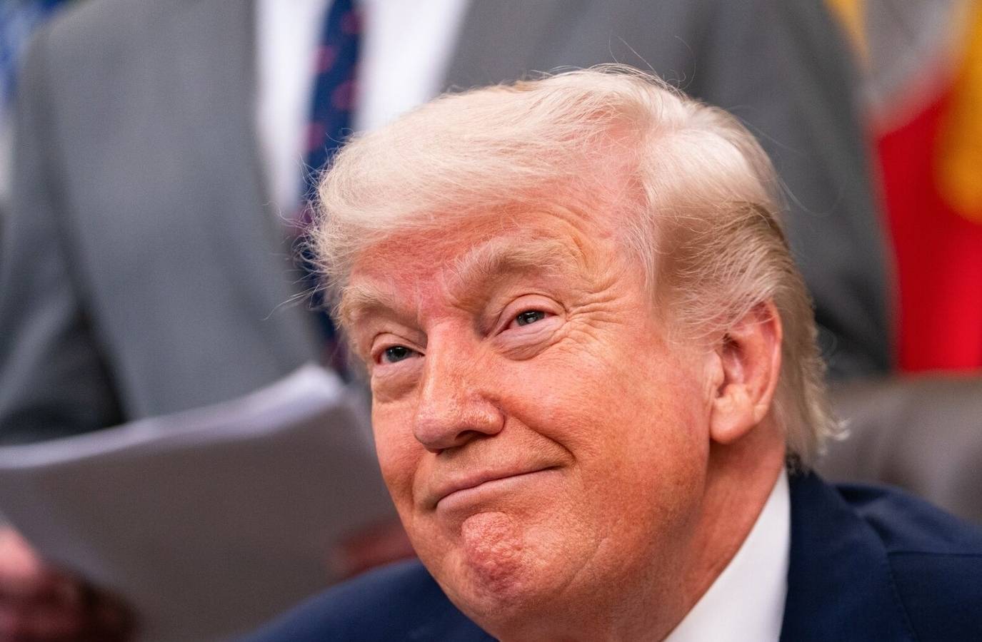 Trump Issues Ultimatum to Iran Ahead of Talks in Islamabad