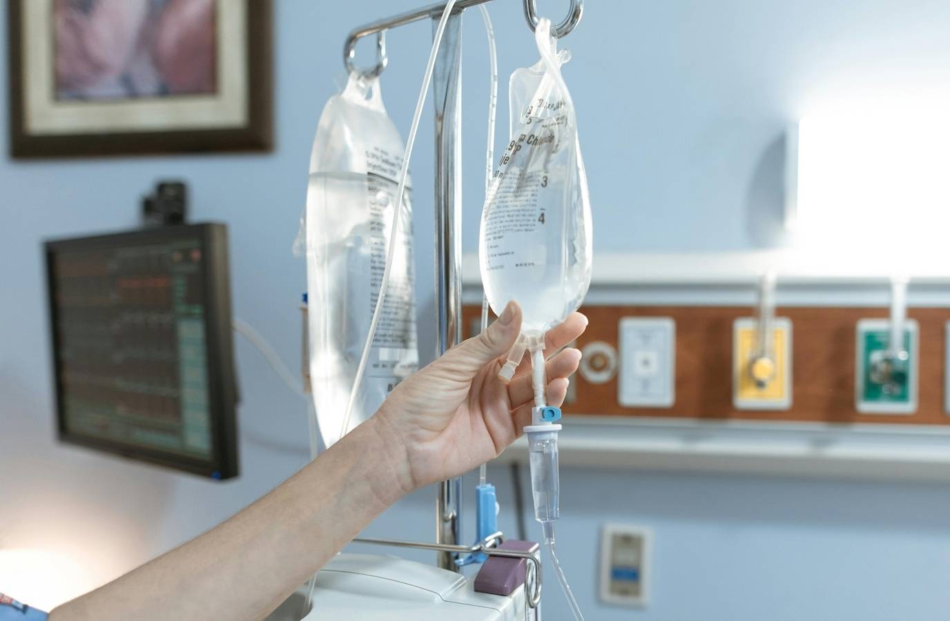 India's Healthcare Crisis: Privatization and Rising Costs Despite Insurance Expansion