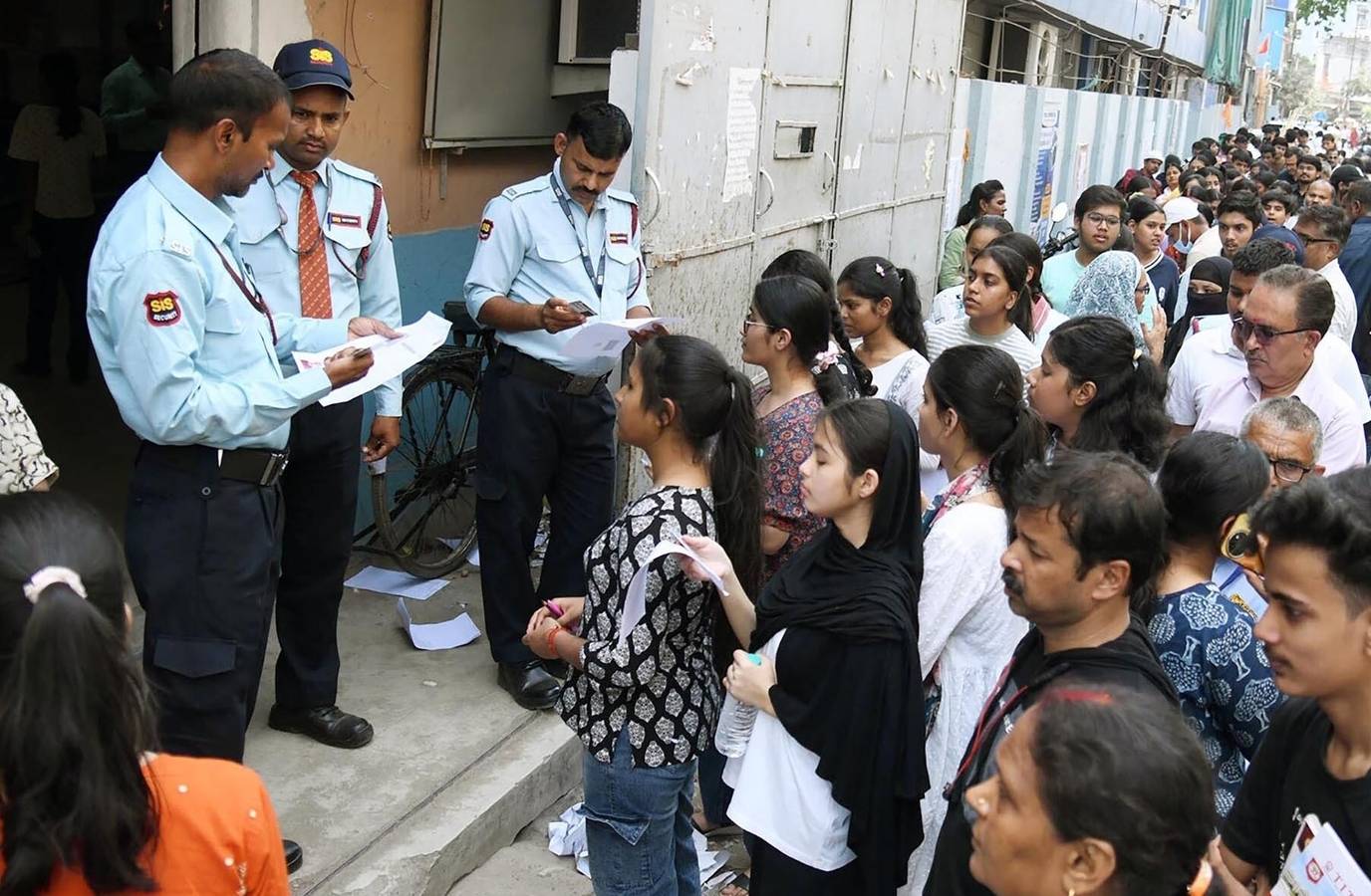 26 students achieve perfect 100 in JEE-Main, Telangana and Andhra Pradesh lead
