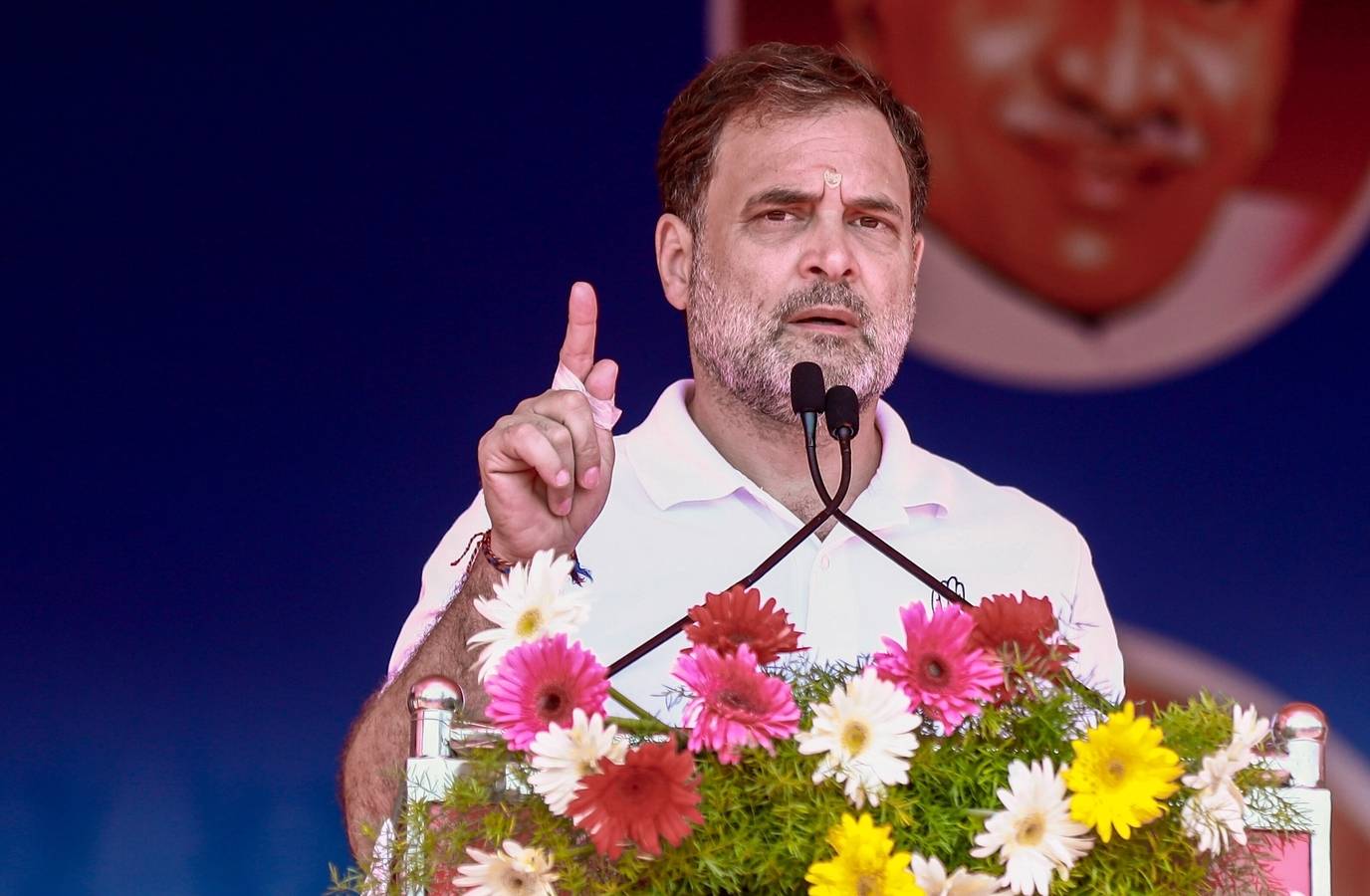 Rahul Gandhi Slams Nitish Kumar, Calls Him 'Compromised' to BJP
