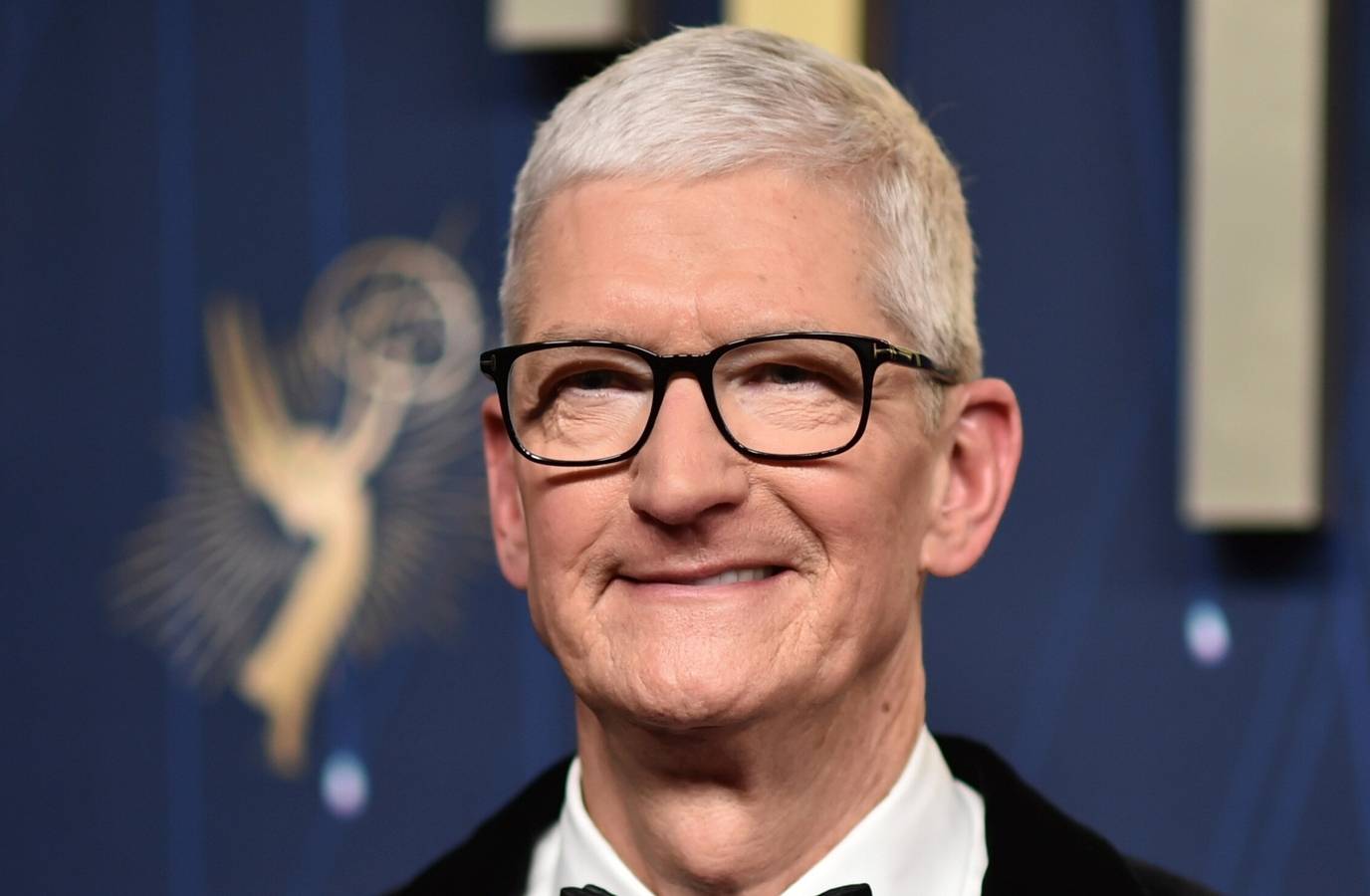 Tim Cook Steps Down as Apple CEO, John Ternus Takes Over