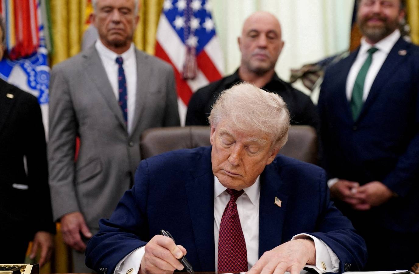 Trump Open to Meeting Iran Leaders Amid Ongoing Peace Talks