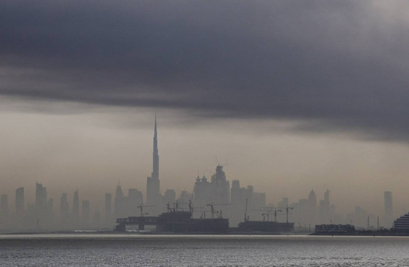 U.A.E. Seeks Emergency Financial Lifeline Amid Iran Conflict