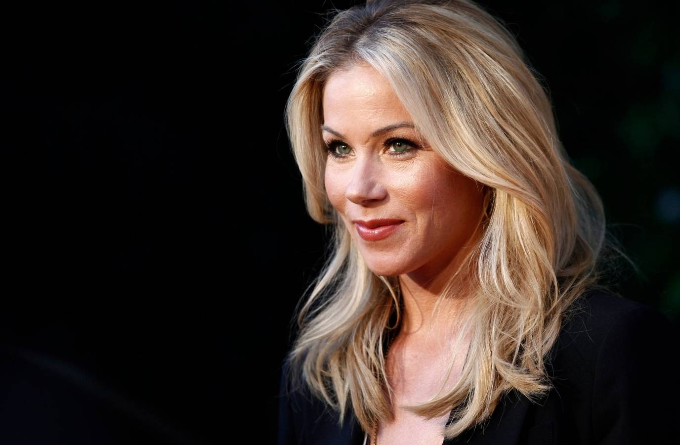 Christina Applegate Sees Progress in MS Battle: 'I'm Getting Stronger Every Day'