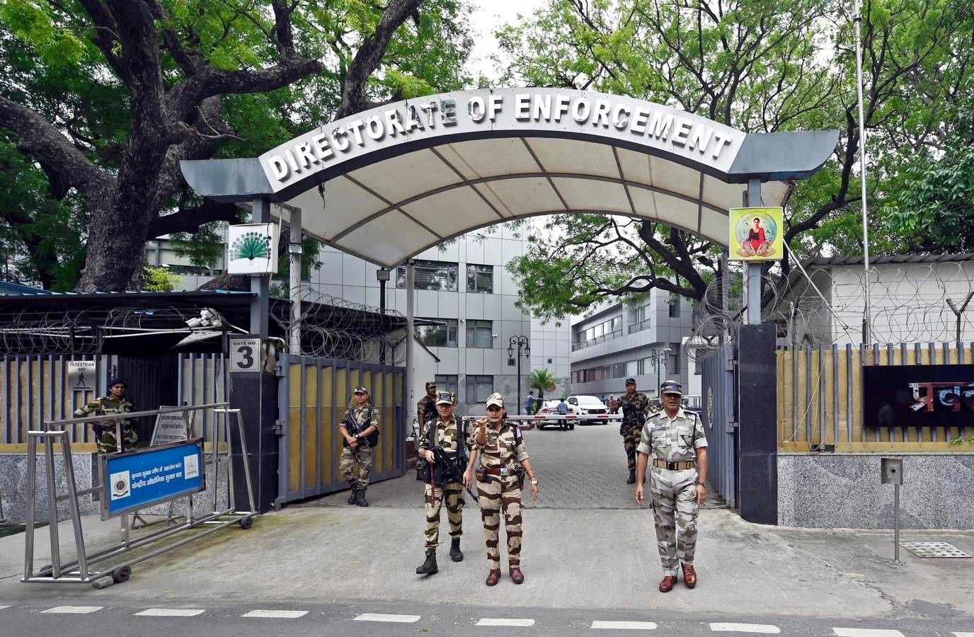 ED Cracks Down on I-PAC, Politicians, Businessmen Ahead of West Bengal Polls