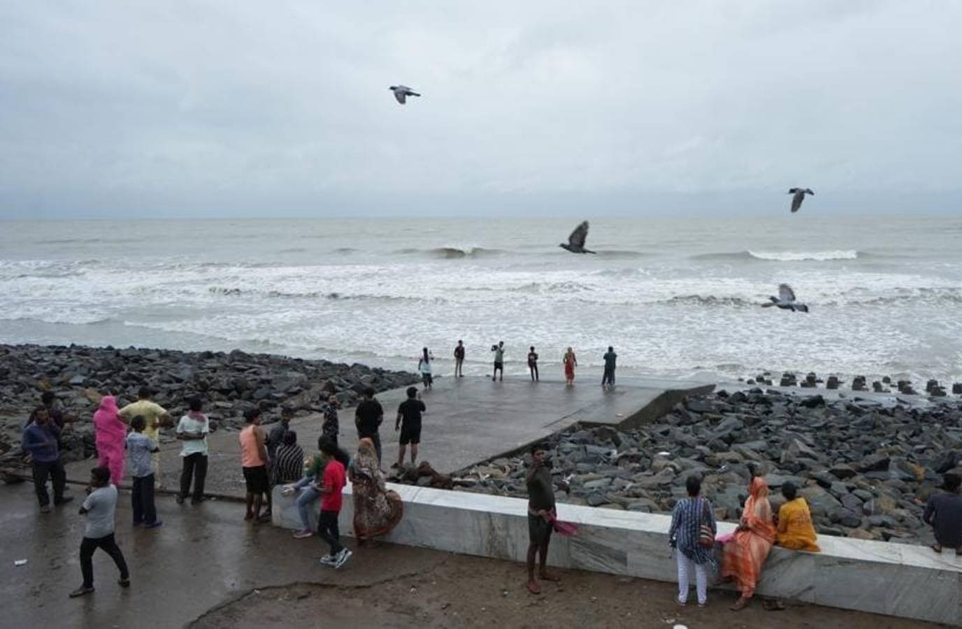 ECI Orders Tourist Eviction in Bengal's Coastal Resorts Ahead of Polls