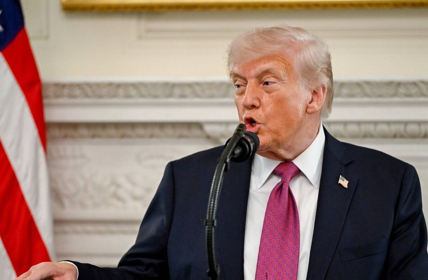 Trump Blasts WSJ Journalist Over Op-Ed Calling Him 'Sucker' to Iran