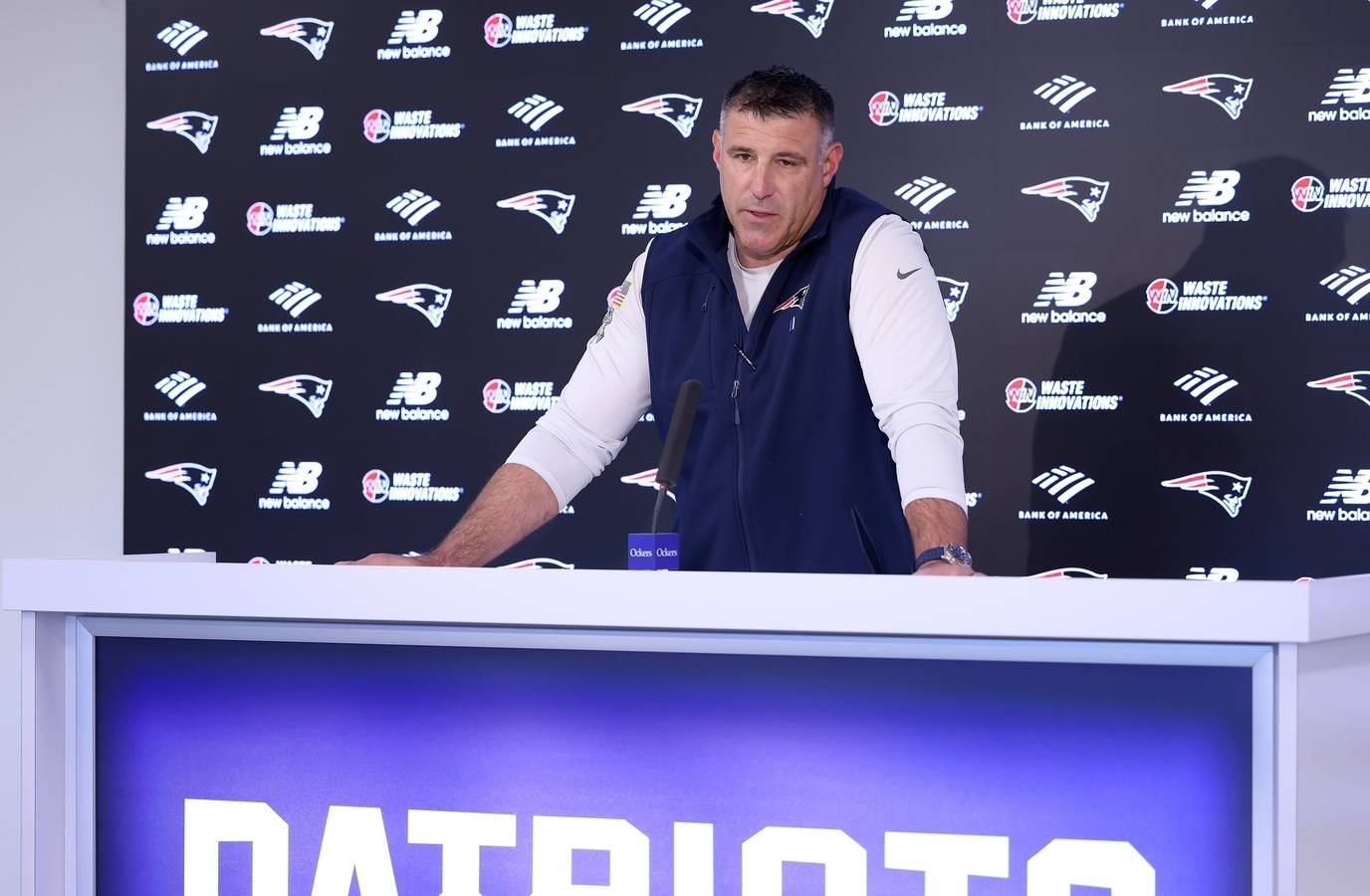 Patriots Stand by Mike Vrabel Amid Dianna Russini Scandal