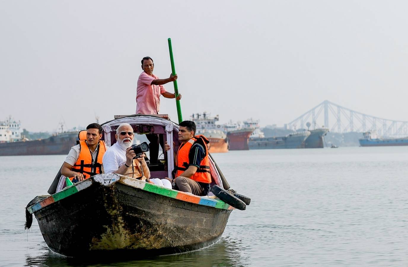 PM Modi's Heartfelt Message to Bengal Boatman: Live in Harmony