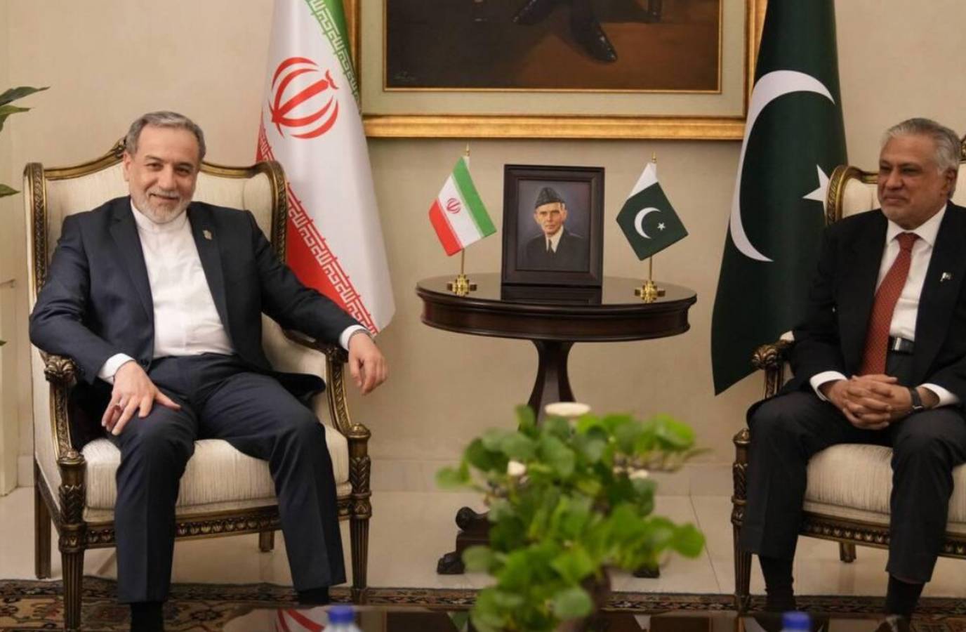 Iran Blocks US Talks Amid Pakistan Diplomatic Push