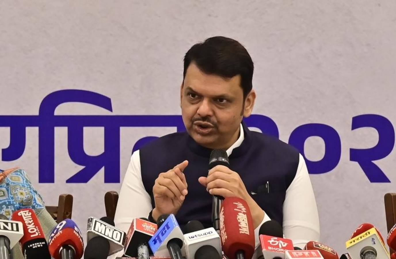 Fadnavis Denies 'Secret' Meeting with Uddhav Thackeray, Slams Social Media Lies