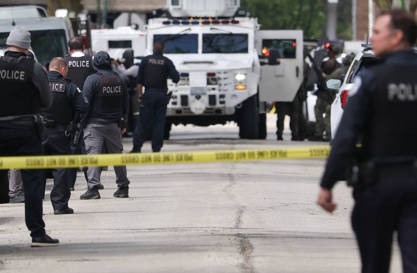 Chicago Hospital Shooting: Officer Killed, Another Critically Injured