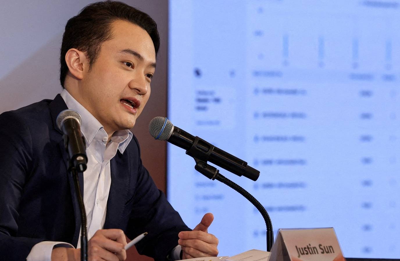 Crypto Mogul Accuses Trump-Affiliated Project of $276m Swindle