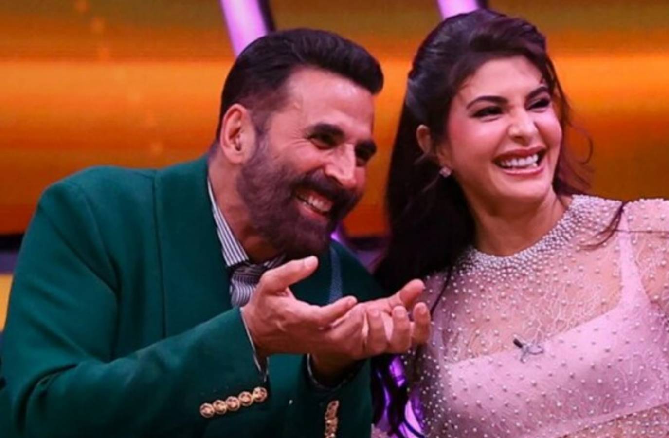 Akshay Kumar's 'Dirty Prank' Left Jacqueline Fernandez Traumatized: 'Police Tumhare Liye Aayi Hai'