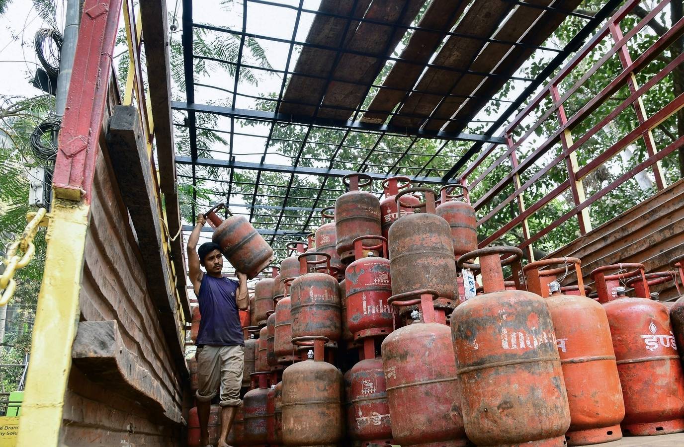 UP's Gautam Buddha Nagar to Host Mega Welfare Event for Workers on May 1
