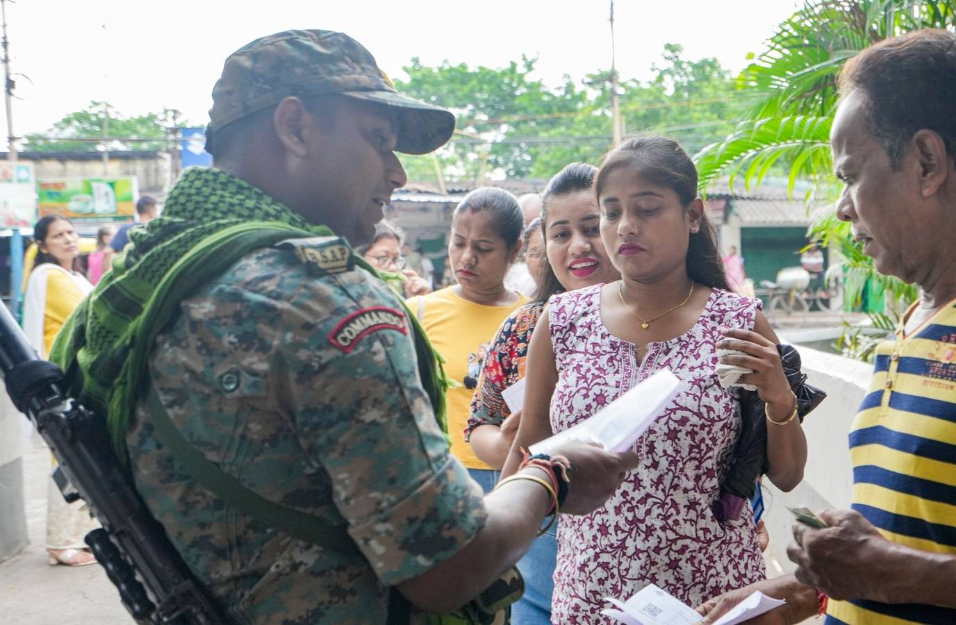 West Bengal Election 2026: Voting Marred by EVM Glitch and Violence