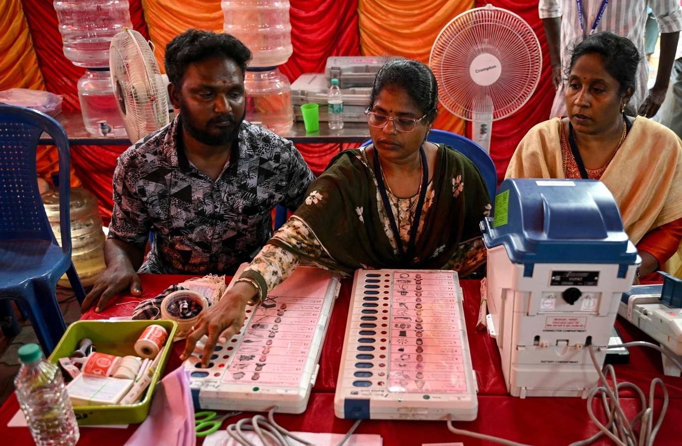 Calcutta HC Rejects TMC's Plea Against Central Employees as Counting Supervisors