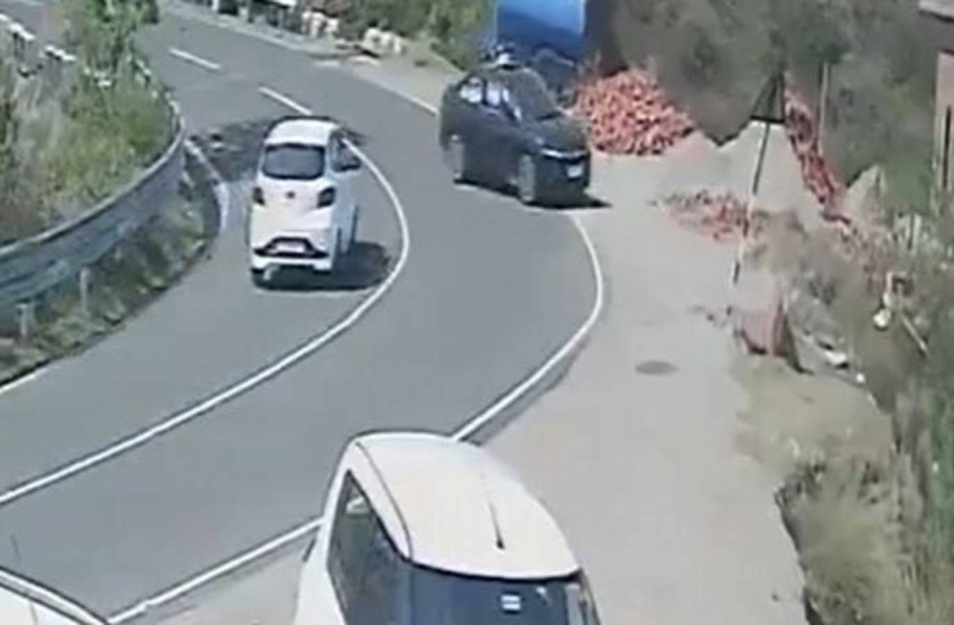 Deadly Gorge Crash Claims 2 Lives in Himachal Pradesh