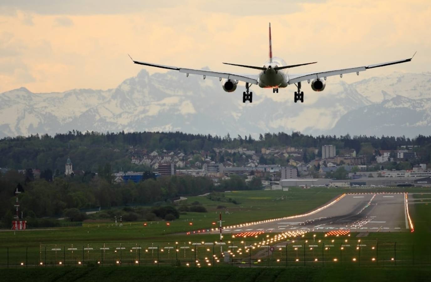US Flights to Venezuela Resume After 7-Year Halt