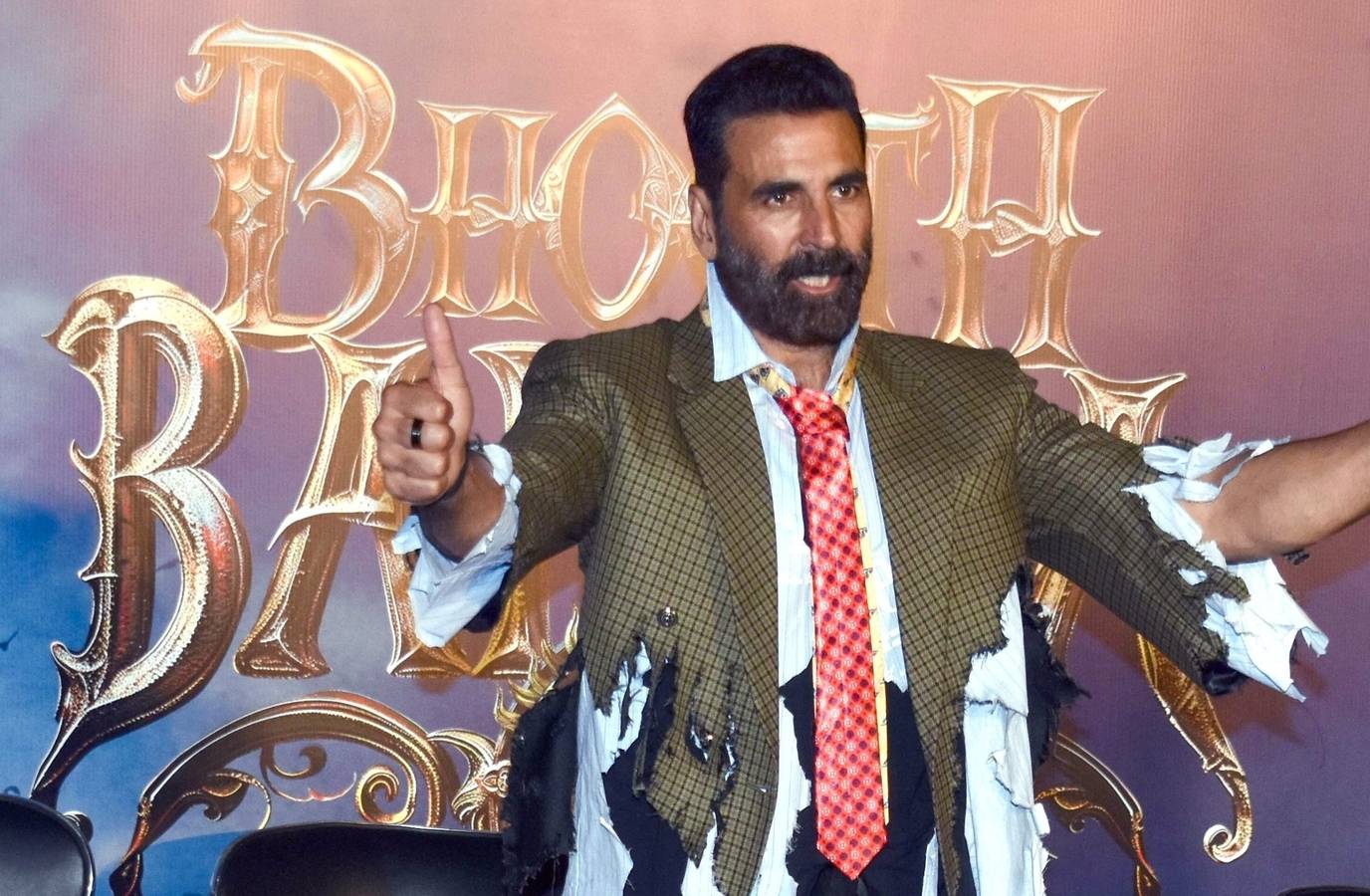 Akshay Kumar's Bhooth Bangla Smashes ₹200 Crore Mark, Outshines Thamma, Stree