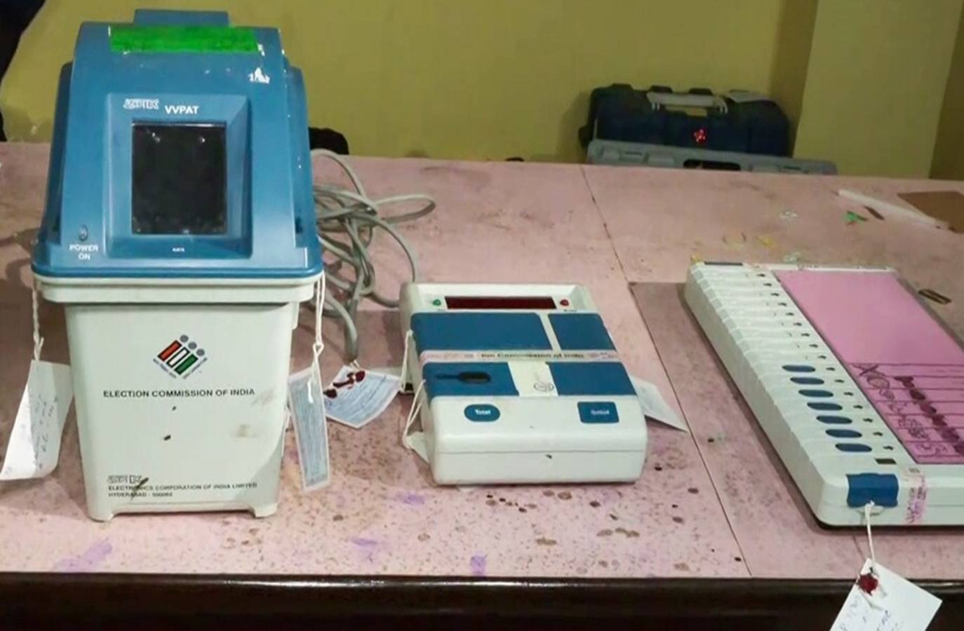 Repoll Ordered at 15 Polling Stations in West Bengal's South 24 Parganas