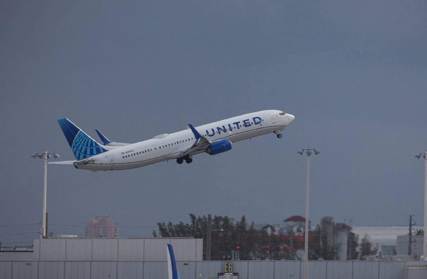 United Airlines Flight Declares Emergency After Passenger Tries to Attack Crew