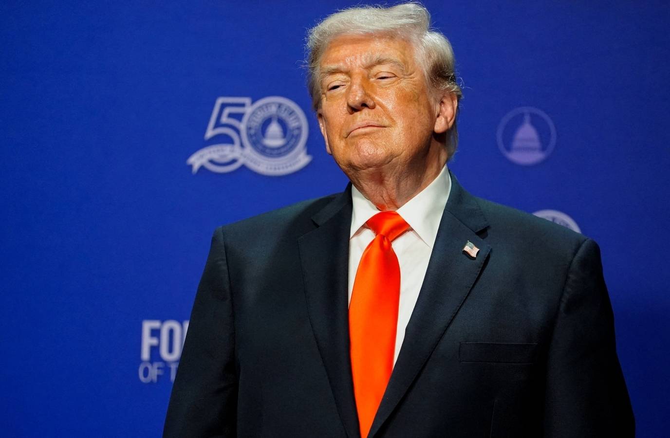 Trump's Bizarre Late-Night Posts Raise Eyebrows Online