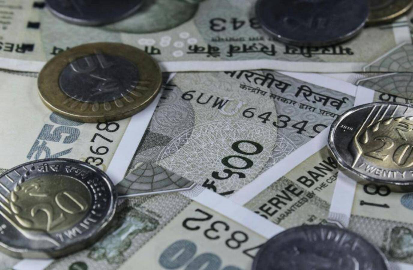 India's Supreme Court Pushes for Clarity on Unclaimed Deposits