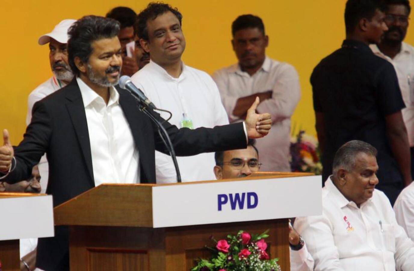 Vande Mataram Row Erupts at Tamil Nadu Governor's Swearing-in Ceremony