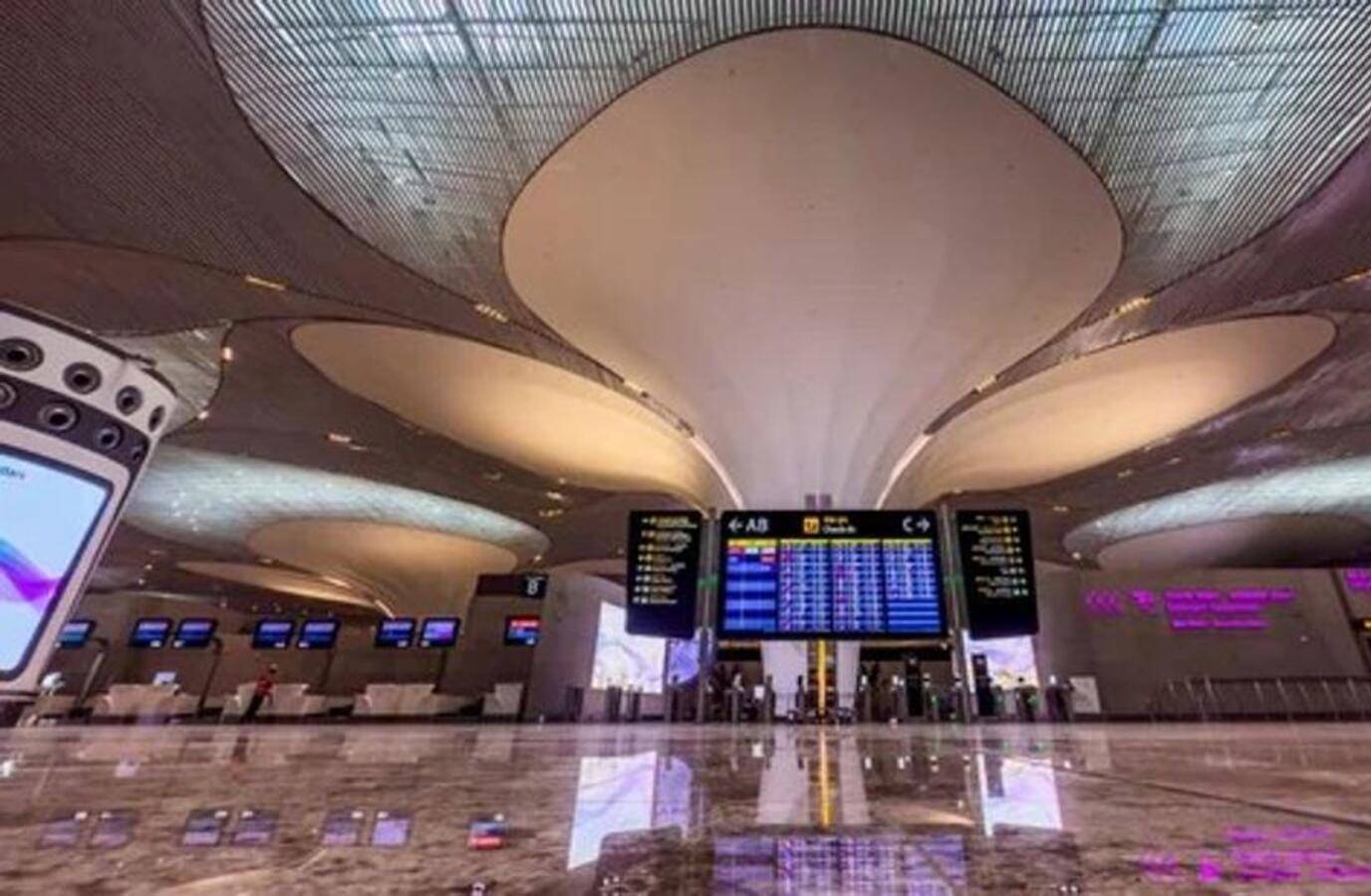 AERA Blocks Navi Mumbai Airport Fee Hike, Saves Flyers ₹122