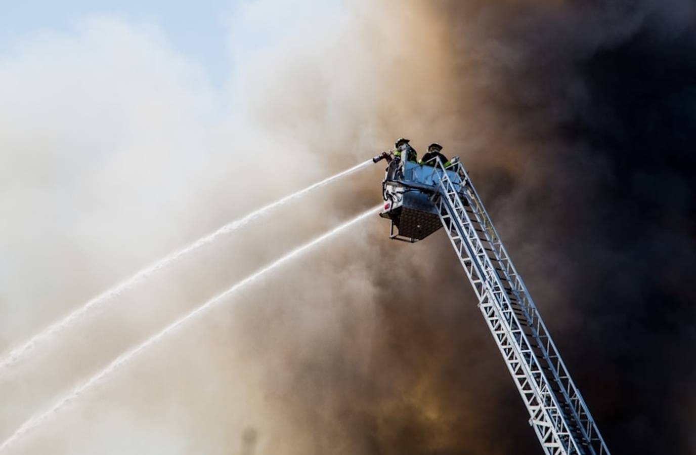 Massive Morro Fire in Fallbrook, San Diego County Under Control