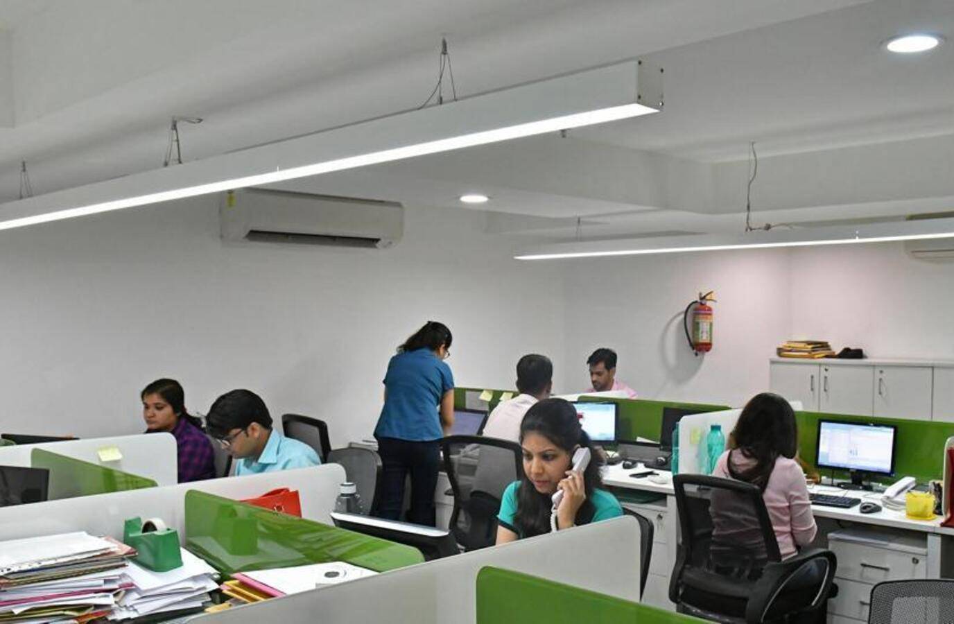 India's Private Sector Growth Slows Down in May Amid Global Uncertainty