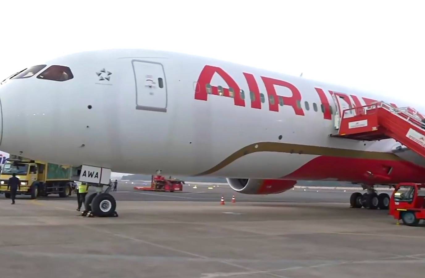 Air India Flight Lands Safely After Suspected Engine Fire in Delhi