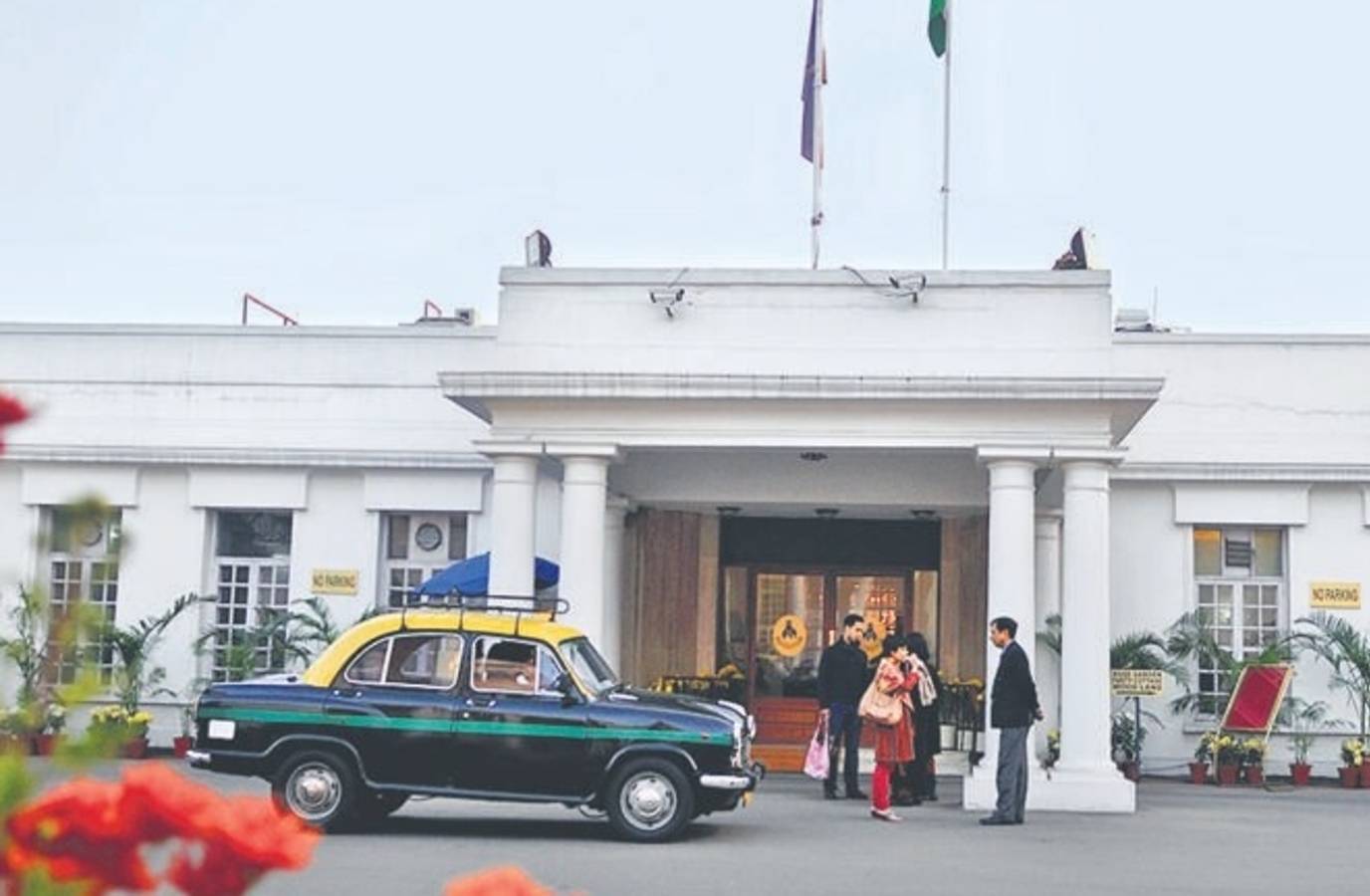 Delhi Gymkhana Members to Challenge Centre's Eviction Order in Court