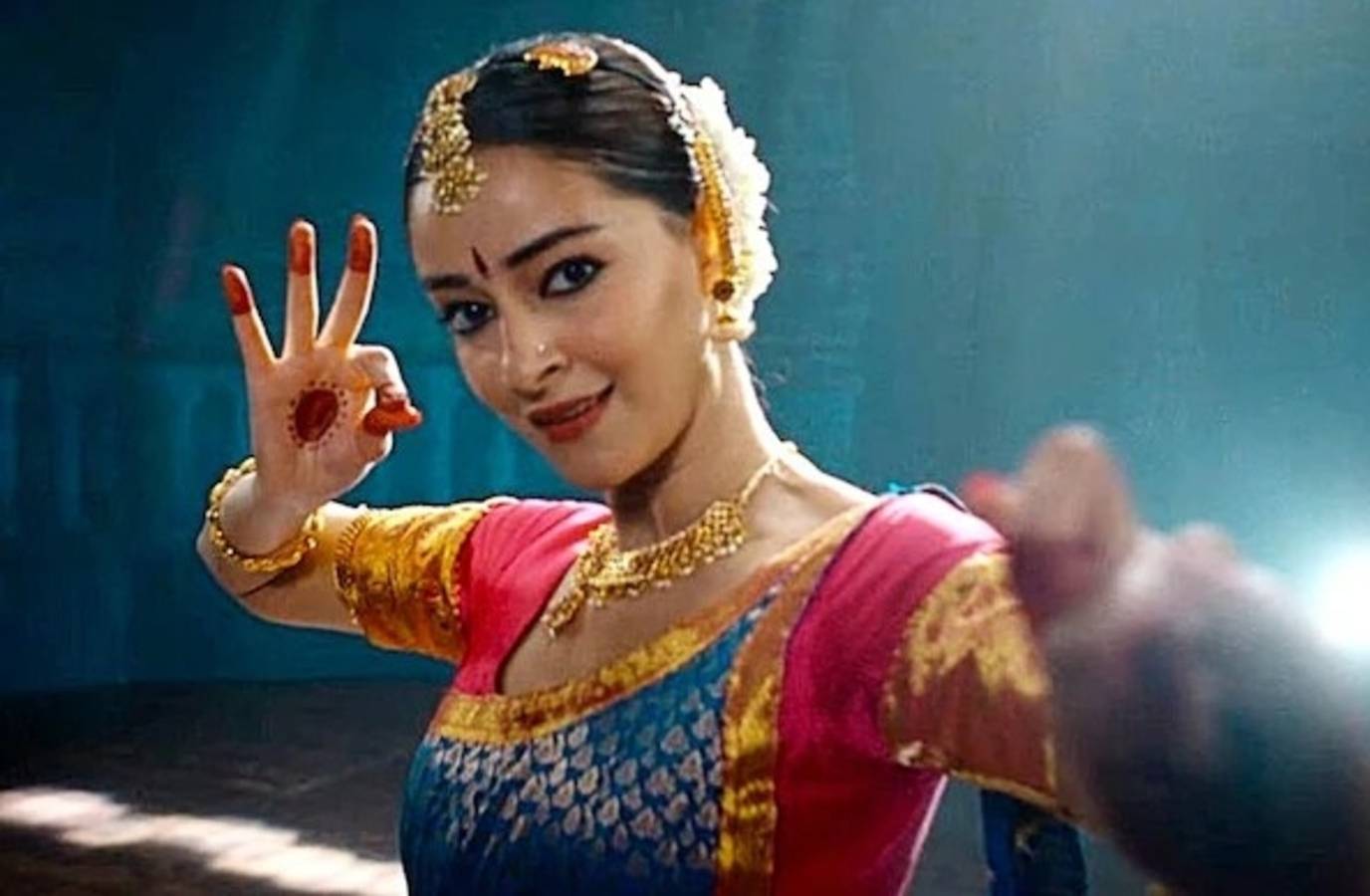 Bharatanatyam Dancers Slam Ananya Panday's 'Catastrophic' Dance, Choreographer Defends Her