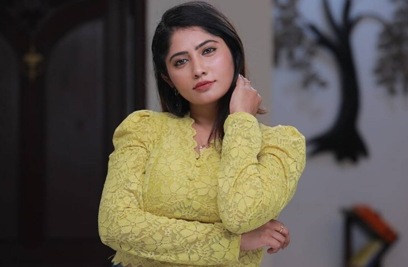 Bigg Boss Tamil's Julie reveals she suffered miscarriage due to trolling by TVK supporters: ‘Vijay anna is responsible’ | Hindustan Times